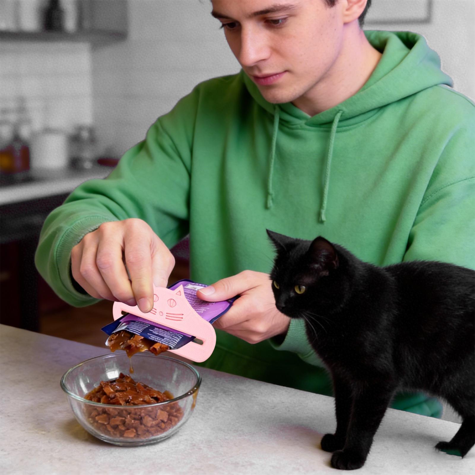 1Pc Cat Snack Squeezing Tool C - огляд і ціна Sauce Squeeze Bottle